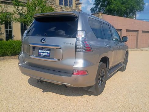 Used 2022 Lexus GX 460 Premium w/ Premium Package AWD/4WD image 10