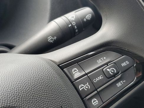 Used 2025 RAM ProMaster 2500 w/ Convenience Group image 12