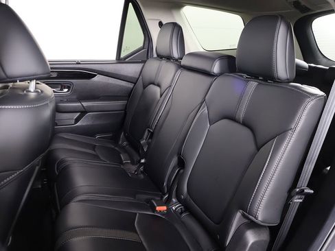 Used 2025 Honda Pilot EX-L image 32