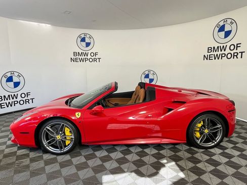 Used 2019 Ferrari 488 Spider RWD image 38