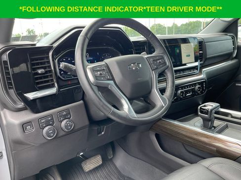 Used 2024 Chevrolet Silverado 1500 LT Trail Boss w/ Convenience Package II AWD/4WD image 15