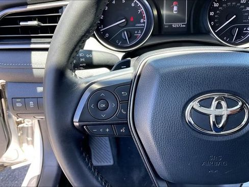 Used 2021 Toyota Camry SE FWD image 18