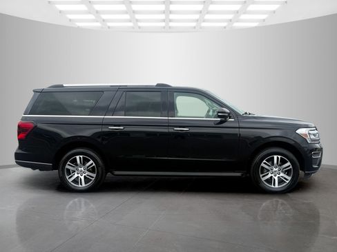Used 2024 Ford Expedition Max Limited AWD/4WD image 2