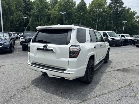 Used 2019 Toyota 4Runner Limited RWD image 9