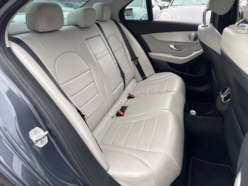 Used 2016 Mercedes-Benz C 300 4MATIC Sedan image 7