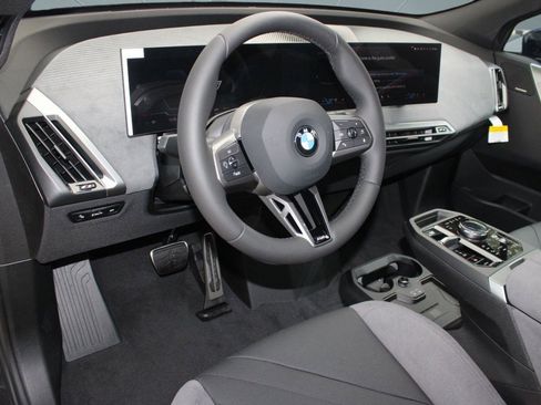 New 2026 BMW iX xDrive45 image 4