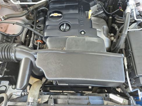 Used 2021 Chevrolet Colorado W/T w/ WT Convenience Package image 17