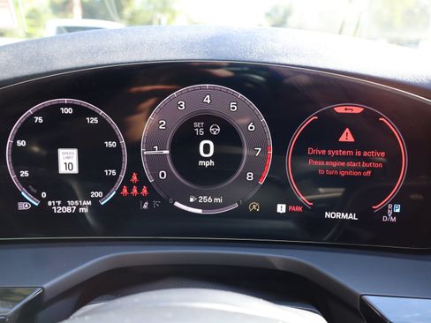 Used 2024 Porsche Panamera 4 AWD/4WD image 37