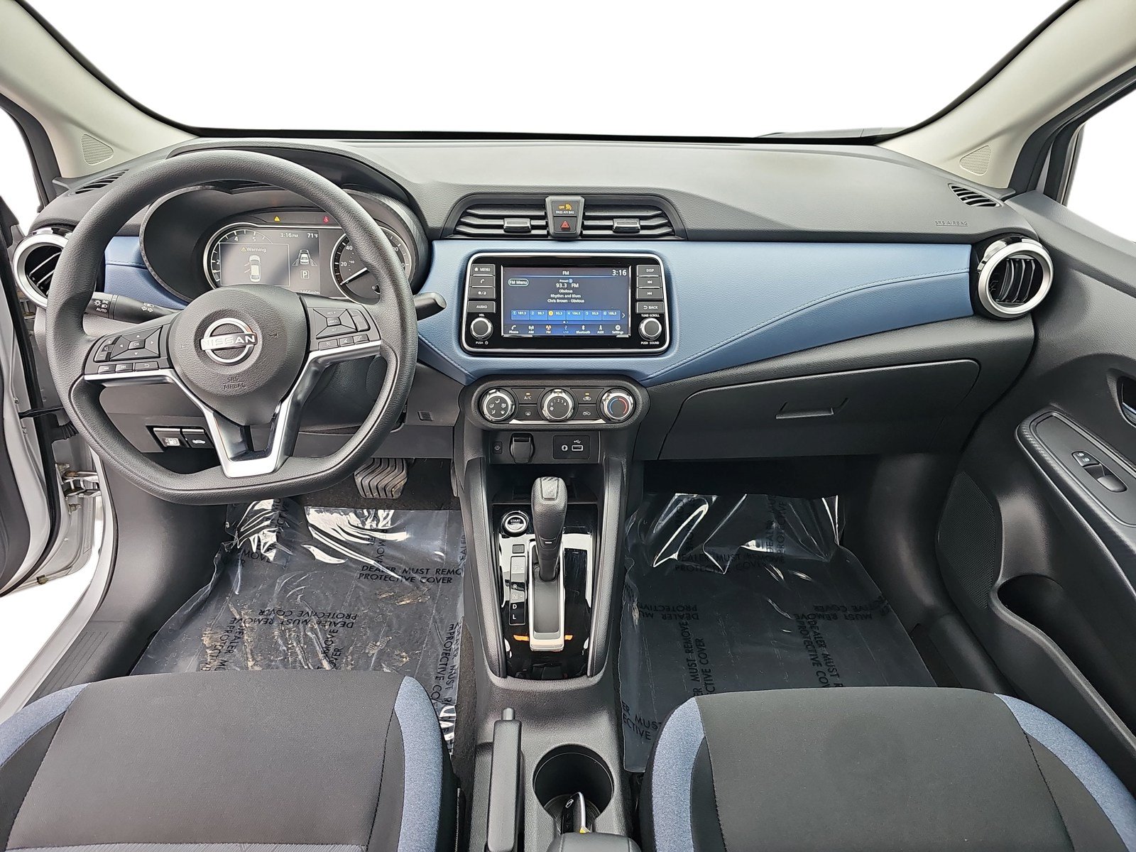 Used 2025 Nissan Versa SV w/ Trunk Package FWD image 10