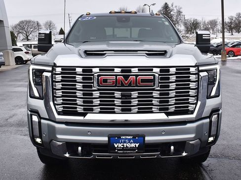 Used 2025 GMC Sierra 2500 Denali image 28