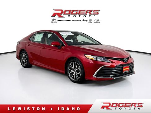 Certified 2024 Toyota Camry XLE w/ Navigation Package AWD/4WD image 1