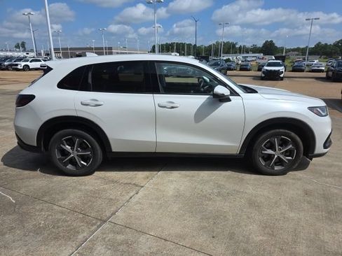 Used 2024 Honda HR-V EX-L image 6