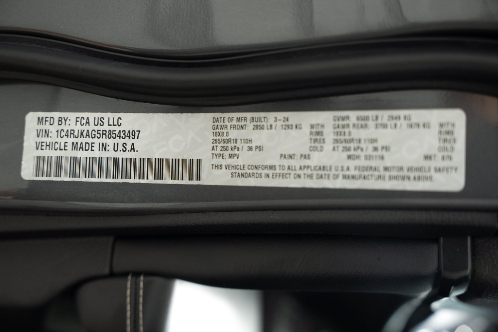 Used 2024 Jeep Grand Cherokee L Laredo AWD/4WD image 42