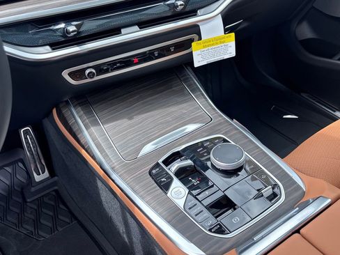 New 2027 BMW X7 xDrive40i AWD/4WD image 24