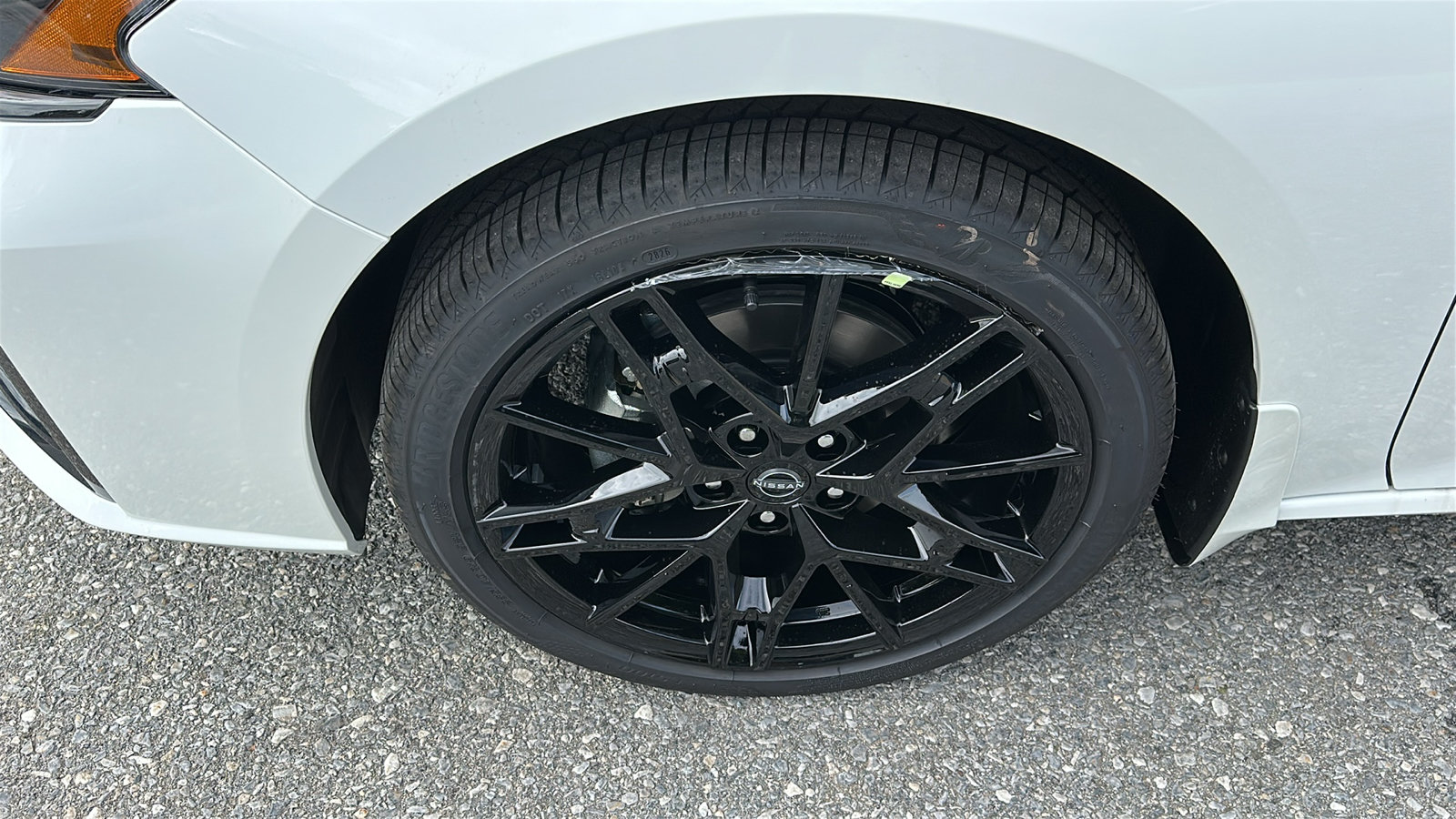 New 2026 Nissan Altima 2.5 SR AWD/4WD image 6