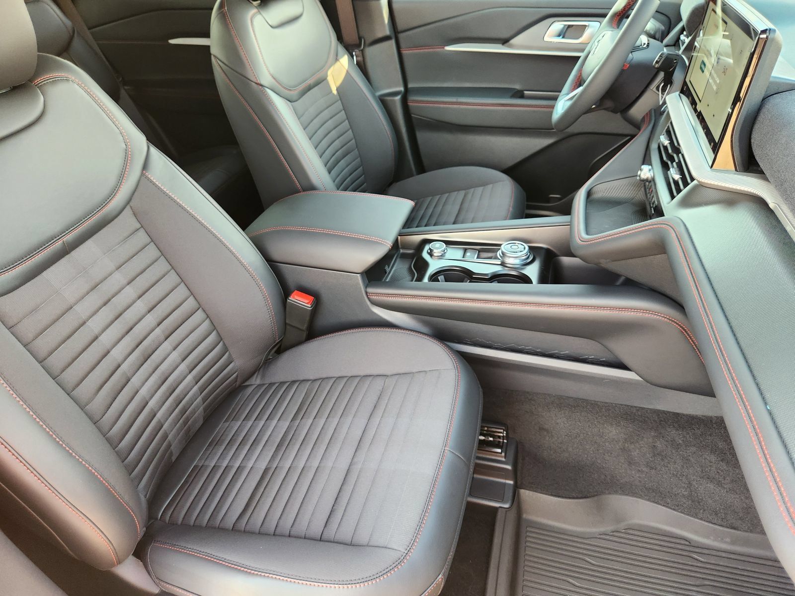 New 2027 Ford Explorer ST-Line RWD image 14