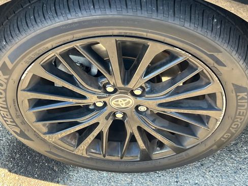 Used 2020 Toyota Camry SE FWD image 10