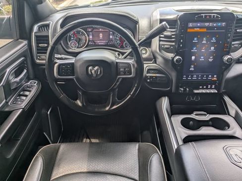 Used 2022 RAM 2500 Laramie AWD/4WD image 15