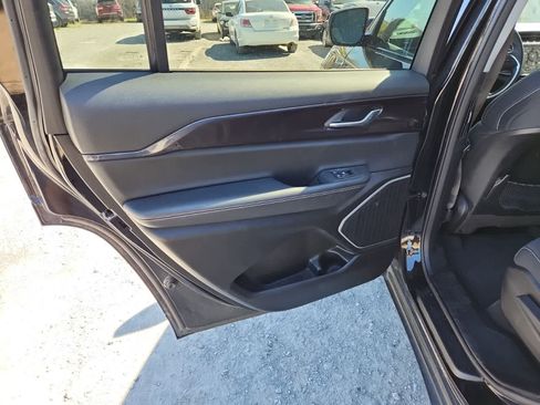 Certified 2021 Jeep Grand Cherokee L Laredo w/ Luxury Tech Group I image 27