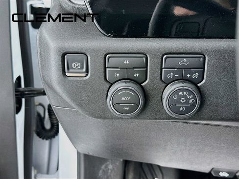 Used 2026 Chevrolet Silverado 2500 LT AWD/4WD image 14