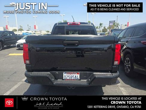 Used 2024 Chevrolet Colorado LT w/ LT Convenience Package III AWD/4WD image 3