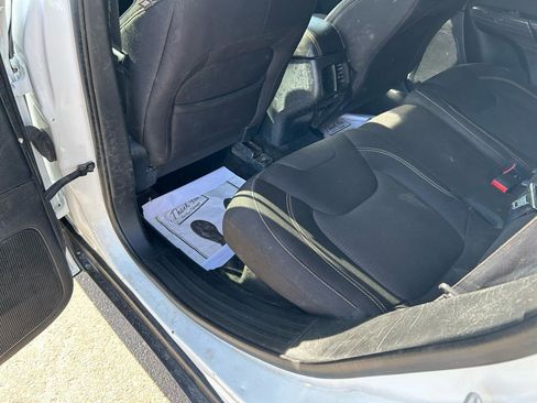 Used 2015 Jeep Cherokee Latitude image 9