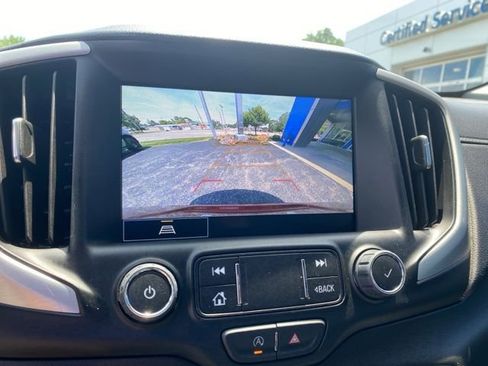 Used 2022 GMC Terrain SLT w/ Infotainment Package II AWD/4WD image 28