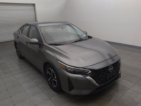 Used 2024 Nissan Sentra SV FWD image 13
