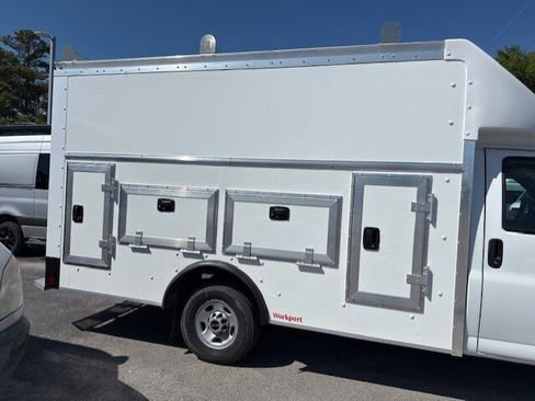 New 2025 GMC Savana 3500 w/ Power Convenience Package image 2