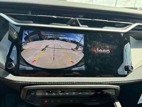 New 2026 Jeep Cherokee Laredo AWD/4WD image 26