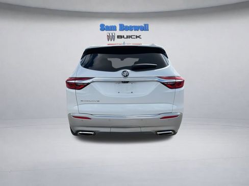 Used 2020 Buick Enclave Essence w/ Sound and Sites Package FWD image 8