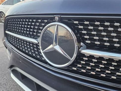 Used 2022 Mercedes-Benz E 350 Sedan image 11
