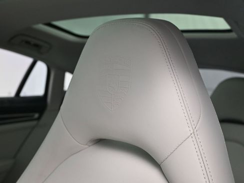 Used 2023 Porsche Panamera 4 Platinum Edition image 20