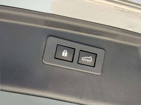 Used 2020 Subaru Outback Premium w/ Popular Package #1 AWD/4WD image 13