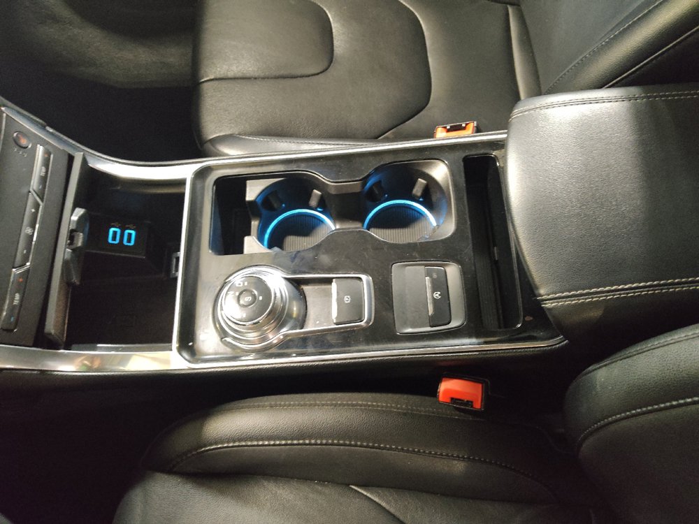 Used 2019 Ford Edge Titanium FWD image 26