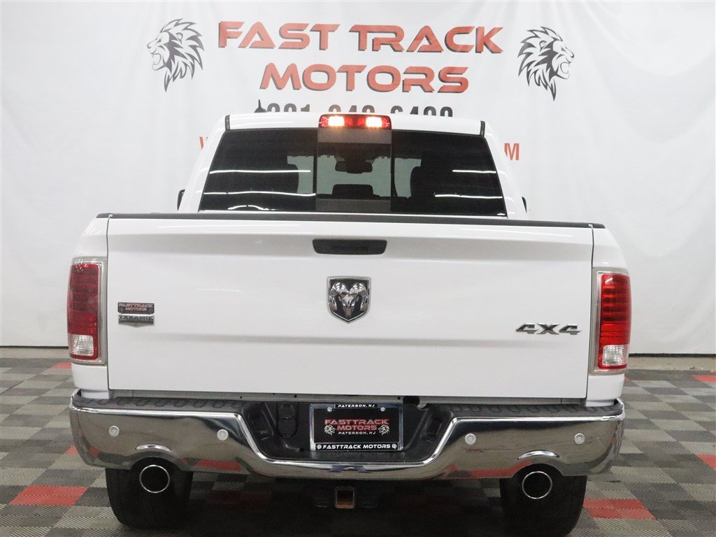 Used 2018 RAM 1500 Laramie w/ Convenience Group AWD/4WD image 5
