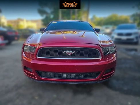 Used 2013 Ford Mustang Coupe image 8