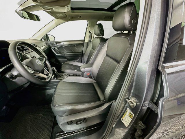 Certified 2024 Volkswagen Tiguan SE AWD/4WD image 20