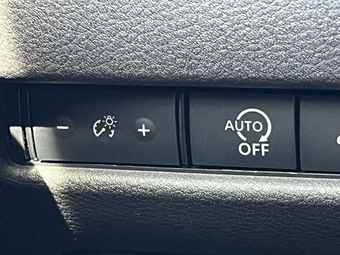 New 2026 Nissan Rogue Platinum w/ Platinum Premium Package AWD/4WD image 32