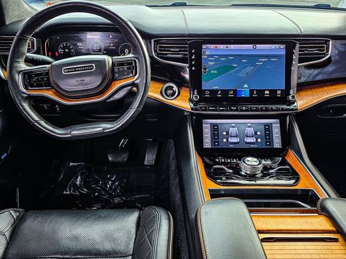 Used 2022 Jeep Grand Wagoneer Series III image 33