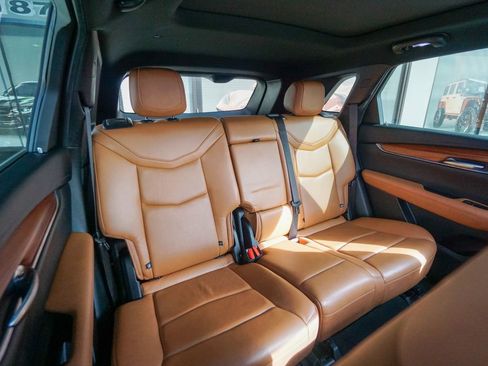 Used 2020 Cadillac XT5 Premium Luxury w/ LPO, Floor Liner Package image 33