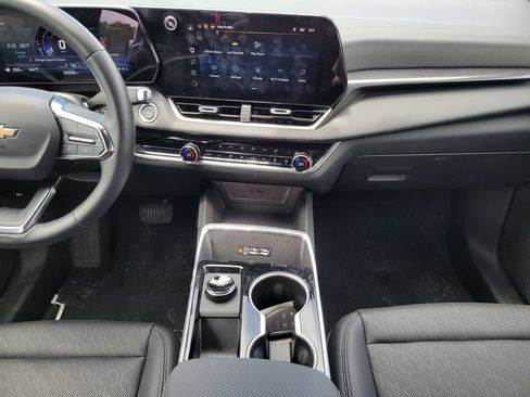 Used 2026 Chevrolet Equinox LT w/ Convenience Package II AWD/4WD image 19