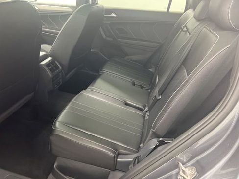 Used 2024 Volkswagen Tiguan SE R-Line AWD/4WD image 11