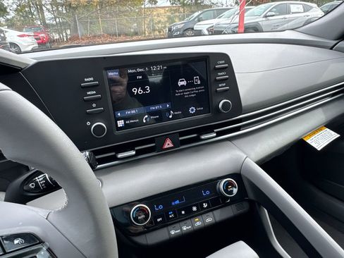 New 2026 Hyundai Elantra Sport image 17