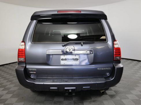 Used 2008 Toyota 4Runner SR5 AWD/4WD image 3