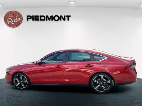 Certified 2025 Honda Accord Sport image 10