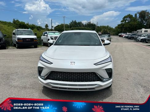 New 2026 Buick Envista Sport Touring FWD image 2