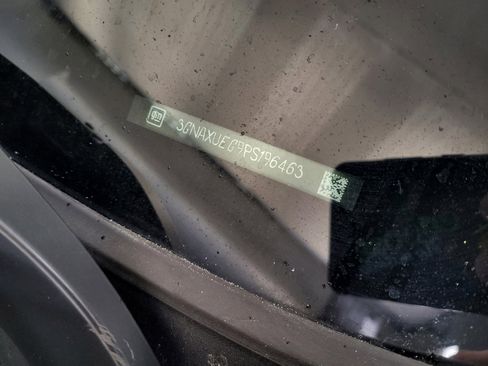 Used 2023 Chevrolet Equinox LT image 33