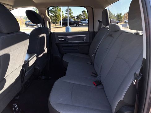 Used 2023 RAM 1500 Classic SLT image 27