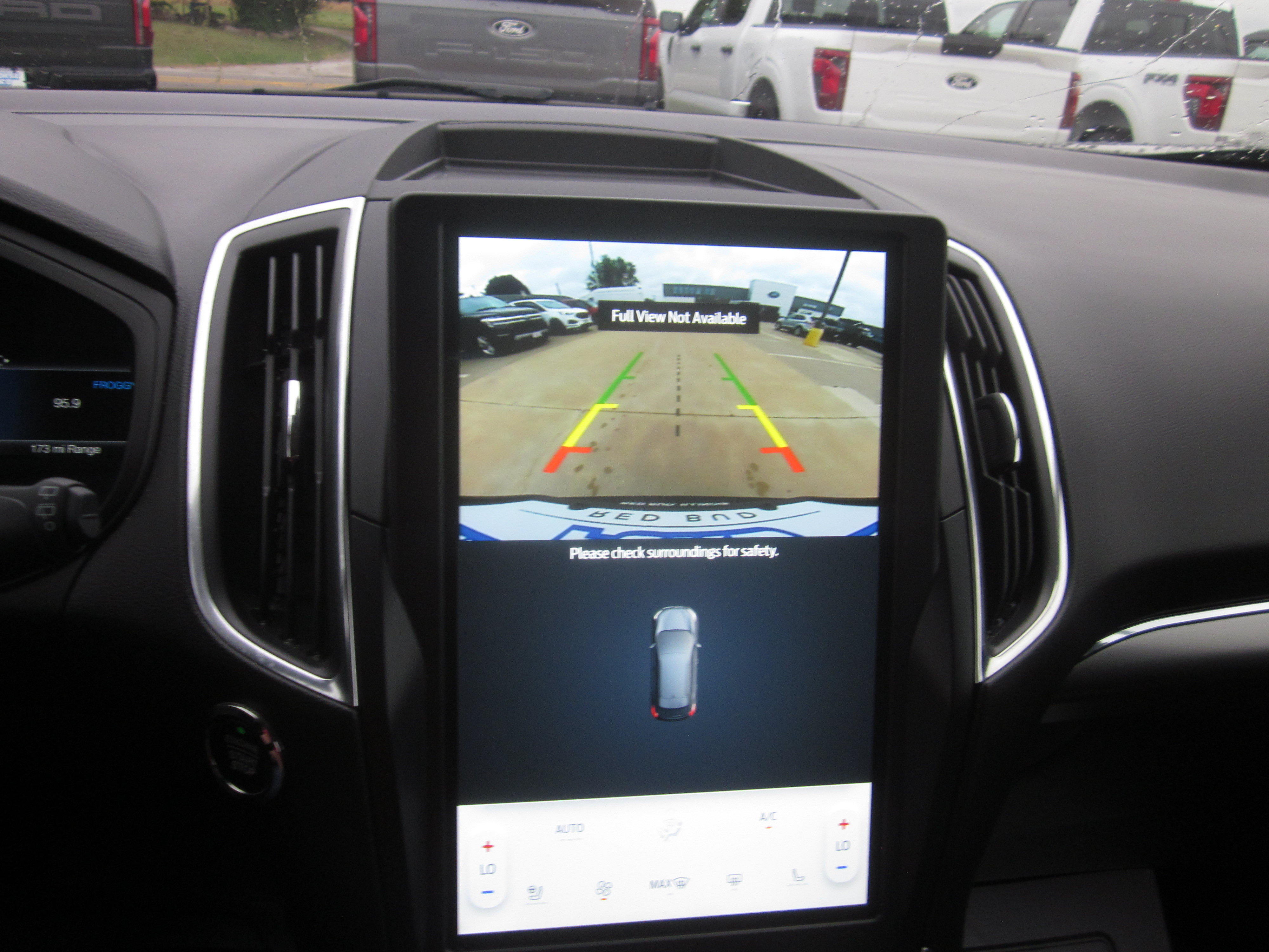 Used 2024 Ford Edge Titanium AWD/4WD image 17
